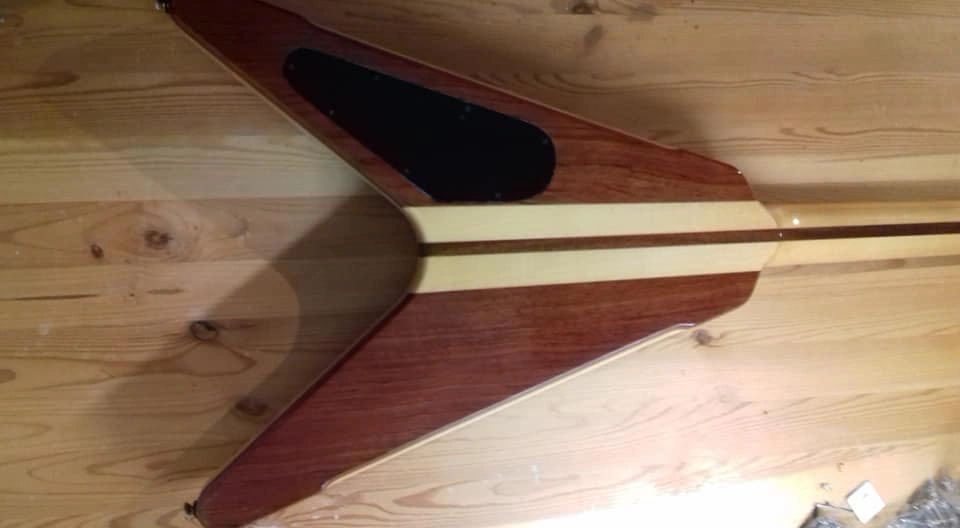 Höfner Venture 1980 Restaurierung – Detailansicht 14 – Gitarrenreparatur Heier Guitars bei Dresden